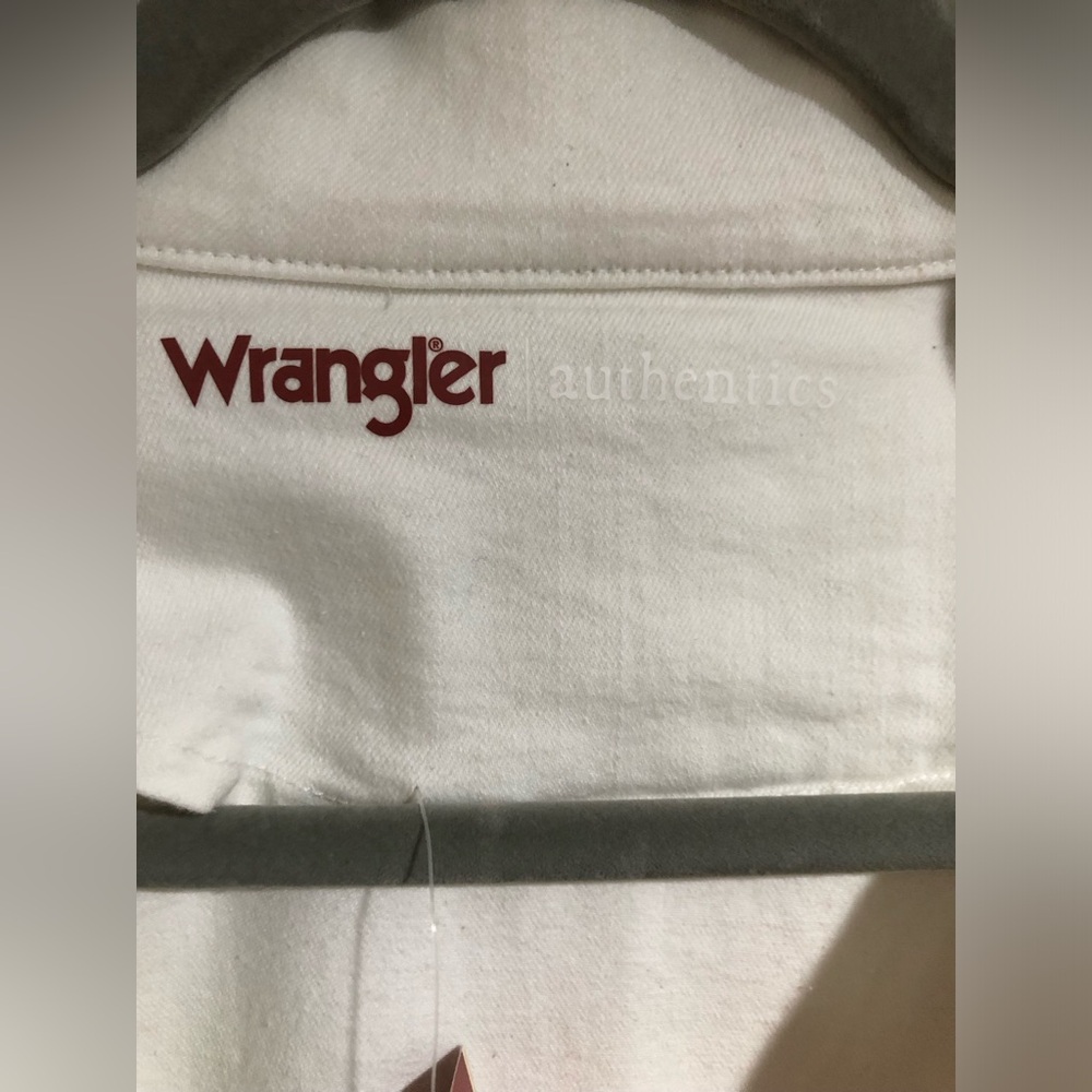 Wrangler Authentics Women’s Stretch Denim Off-White Jacket - Picture 10 of 13